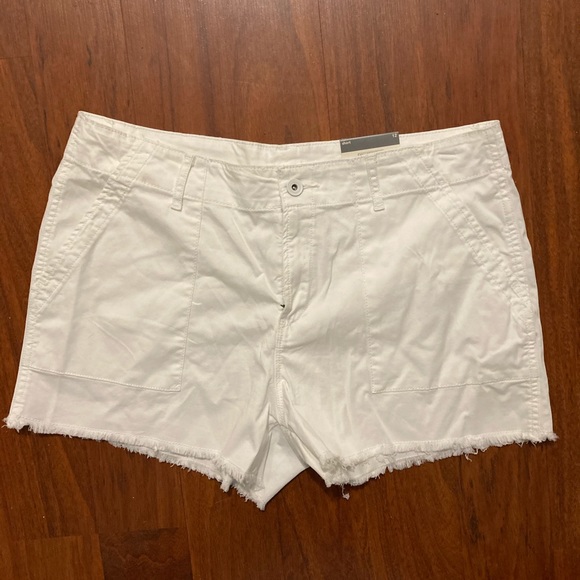 NWT George ladies white denim shorts - Picture 1 of 2
